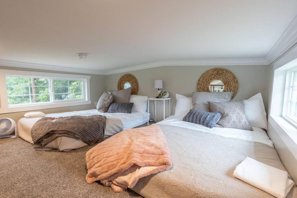 Pet Friendly Tiny House Rental With New Access To Guadalupe River Nbtx 뉴 브라운펠스 외부 사진